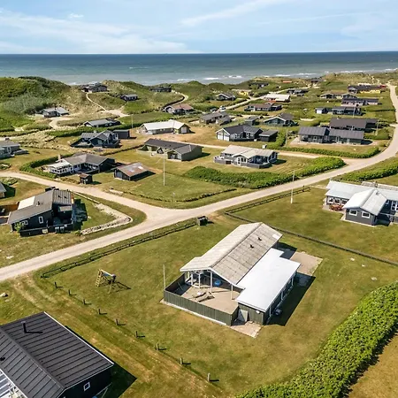 Semesterbostad Ornevej 7 *